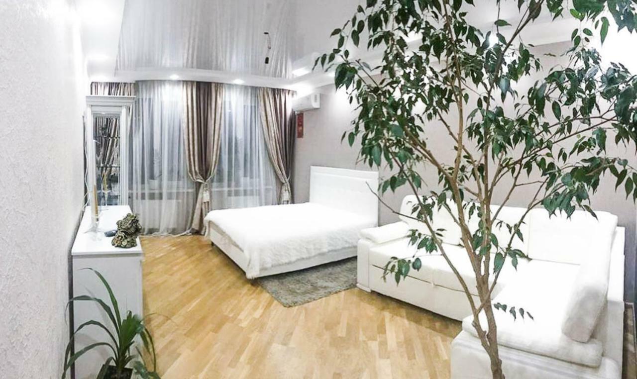 Rent-Kiev Apartment On Luxklavdievskaya Ngoại thất bức ảnh