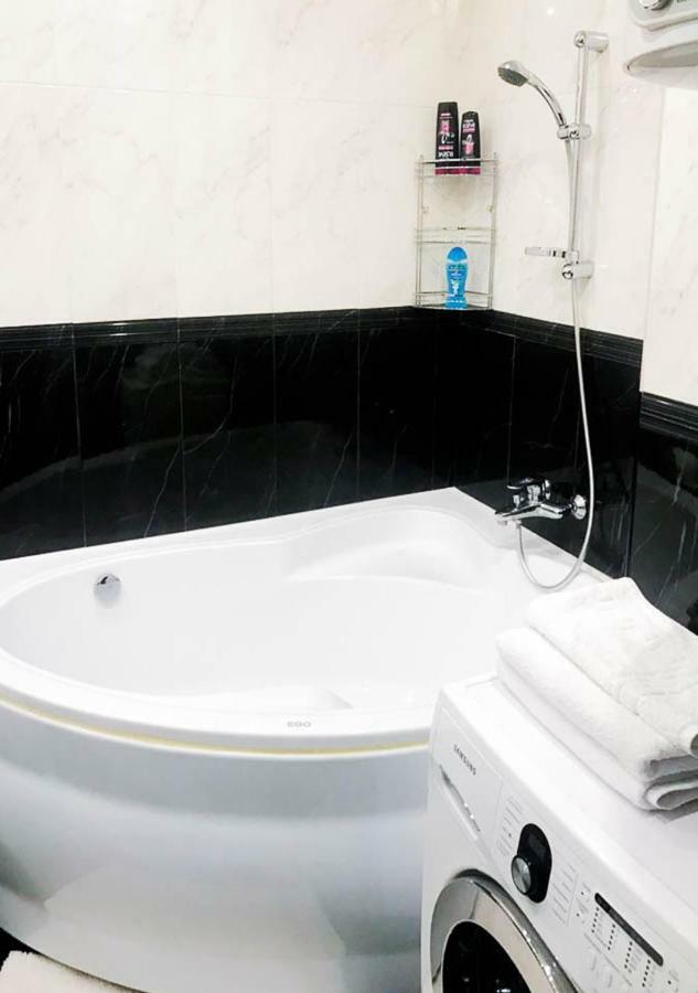Rent-Kiev Apartment On Luxklavdievskaya Ngoại thất bức ảnh